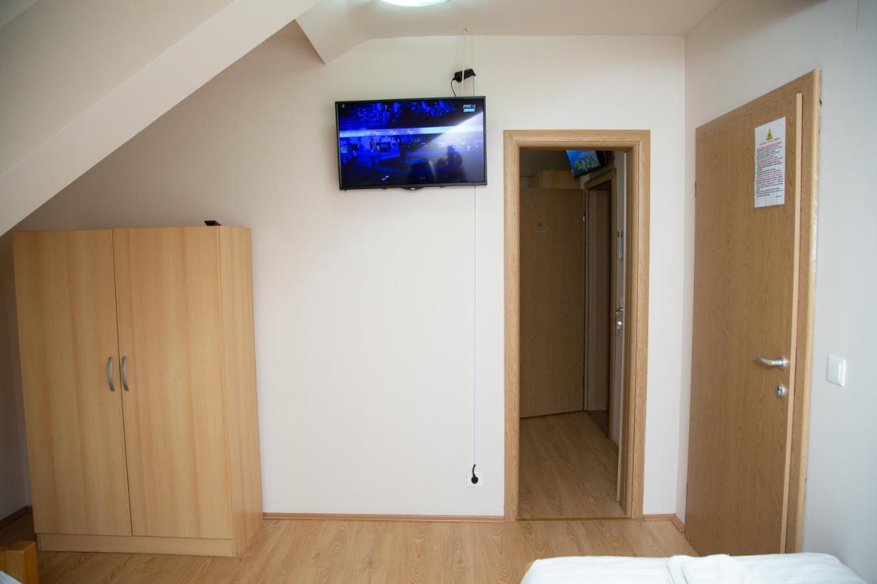 Motel Imperija Ub Εξωτερικό φωτογραφία