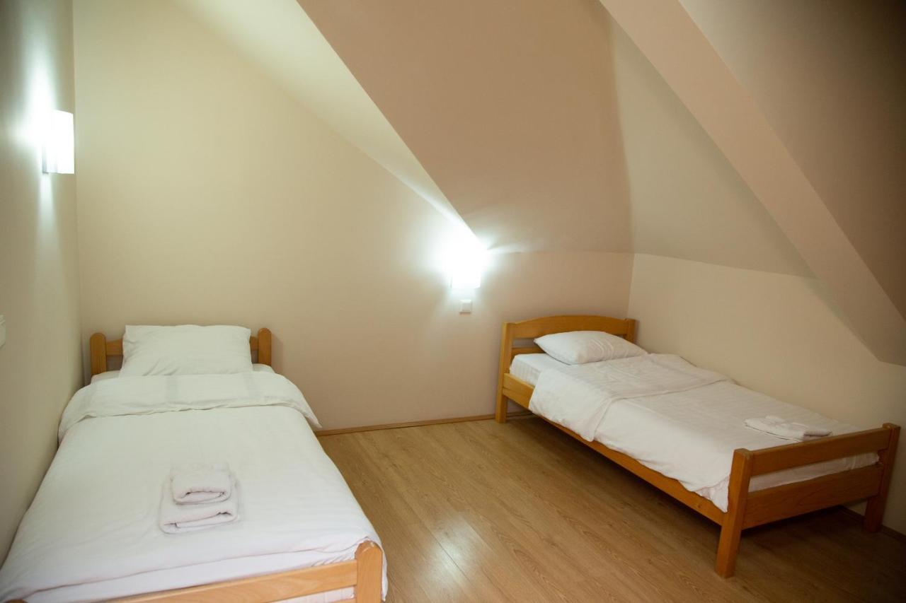 Motel Imperija Ub Εξωτερικό φωτογραφία